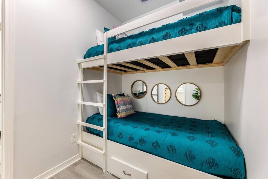 5/3 With A Heated Pool 2 Min From Beach, Updated Galveston Eksteriør billede