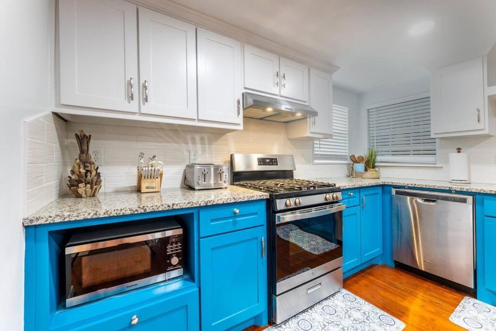 5/3 With A Heated Pool 2 Min From Beach, Updated Galveston Eksteriør billede