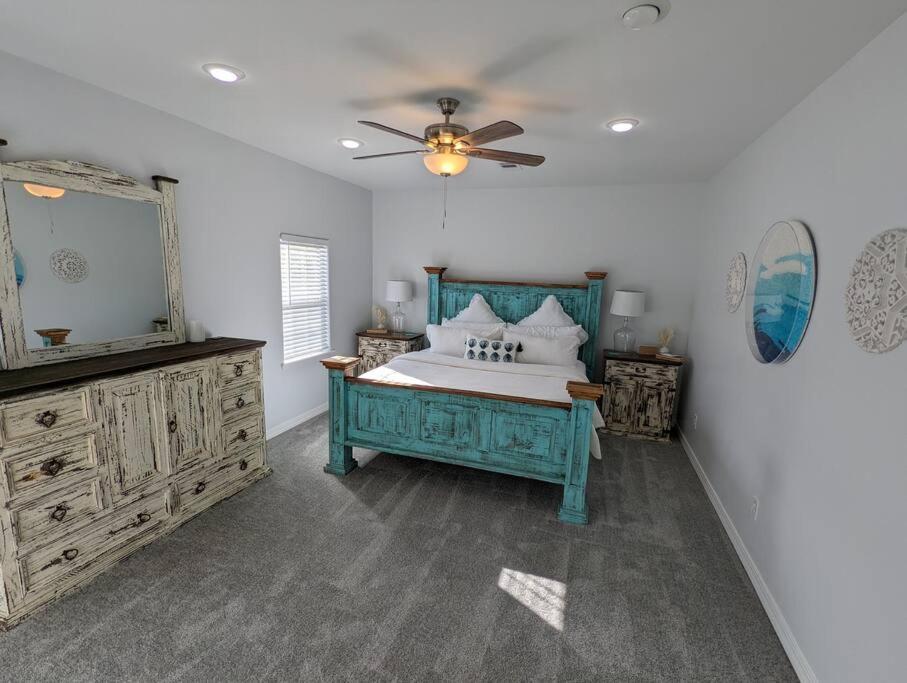 5/3 With A Heated Pool 2 Min From Beach, Updated Galveston Eksteriør billede