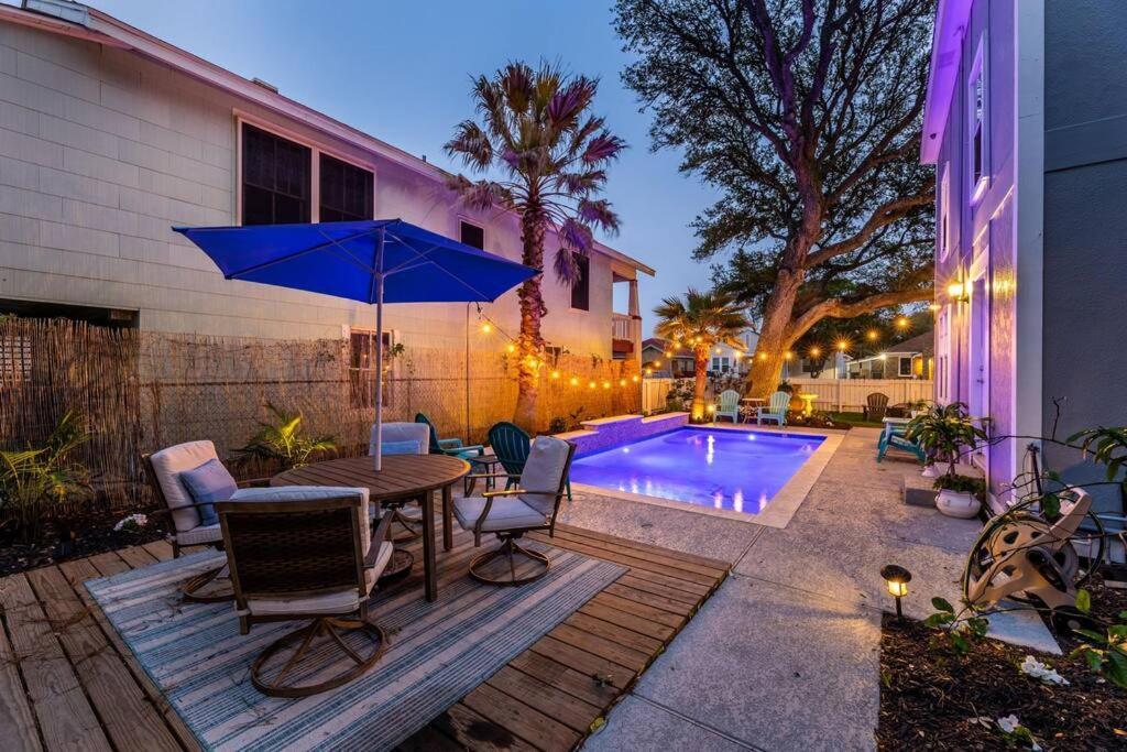 5/3 With A Heated Pool 2 Min From Beach, Updated Galveston Eksteriør billede